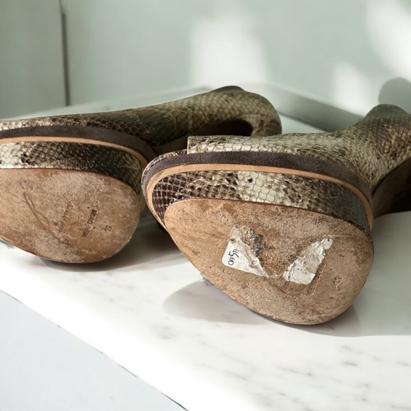 Brian Atwood Brown and Crème Snakeskin Peep-Toe Platform High Heels sz 11 - Picture 10 of 10